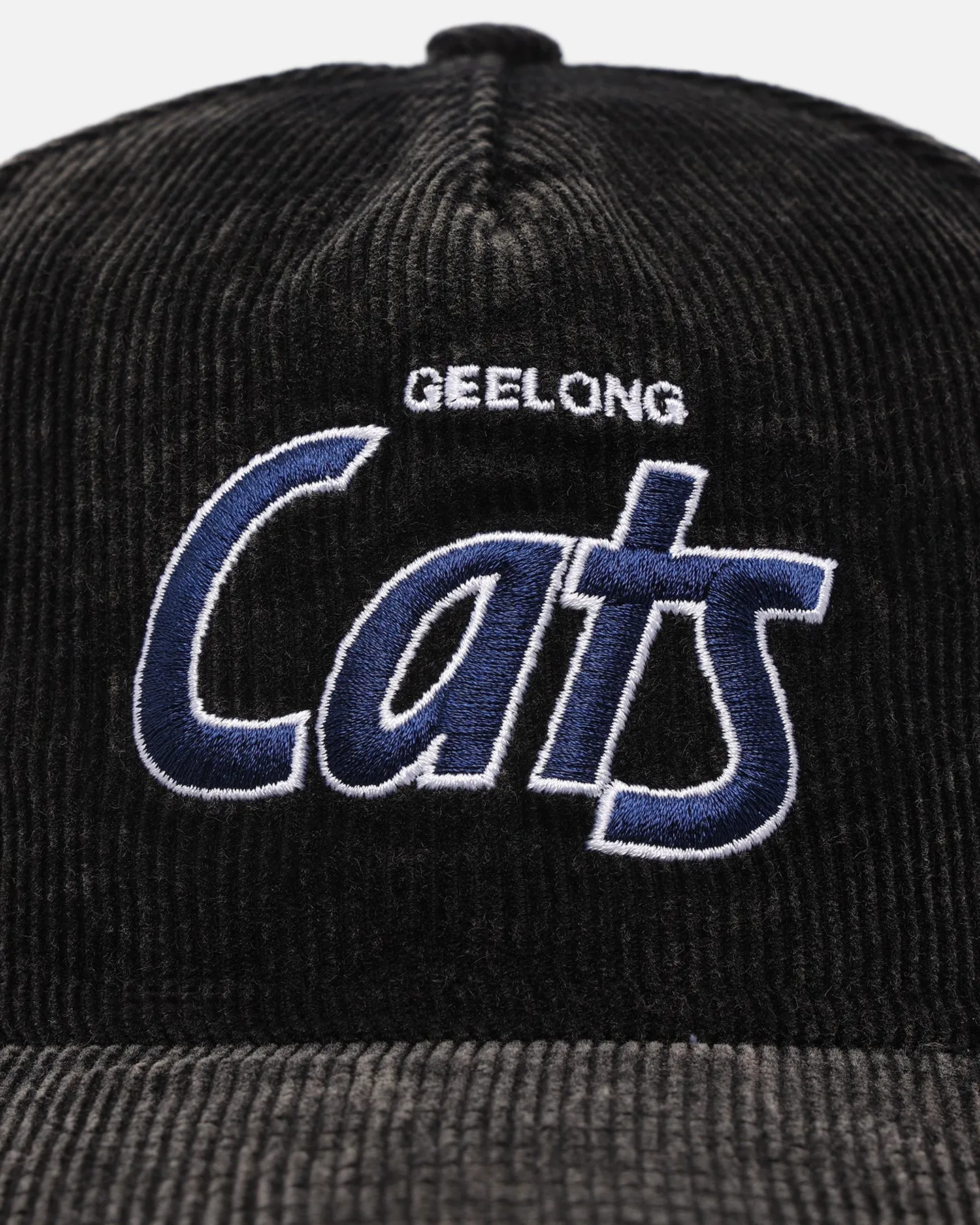 New Era Geelong Cats 'Washed Corduroy' Pre-Curved Golfer Snapback Black/Kelly Green