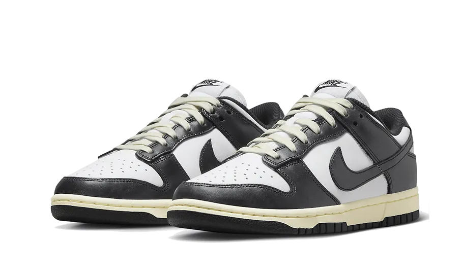 Nike Dunk Low Vintage Panda