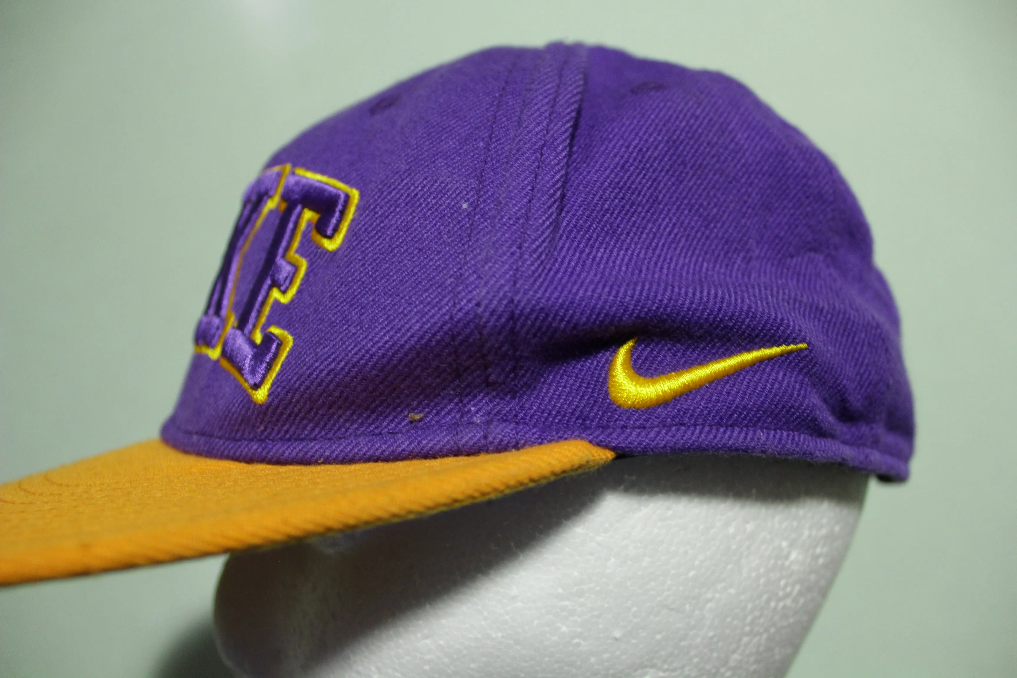 Nike True Lakers Colors 00's Adjustable Snap Back Purple Yellow Spellout Swoosh Hat