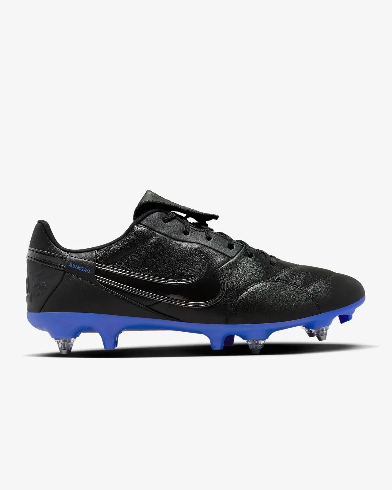 THE NIKE PREMIER III FG